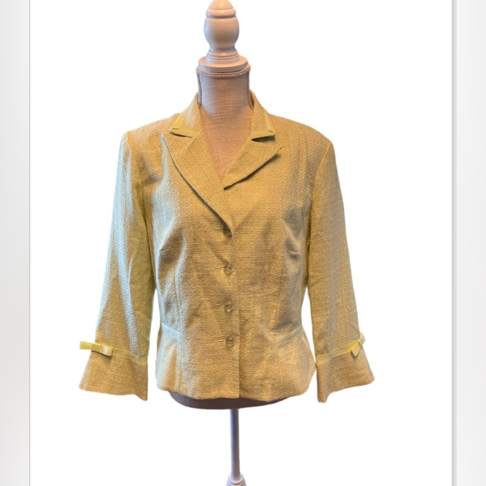 Blazer‎